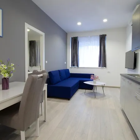 Split Urban Getaway Apartment Exterior photo